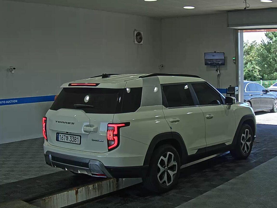 KG MOBILITY (SSANGYONG) TORRES 1.5 GDI-T 2WD T7 2023 - zdjęcie 5