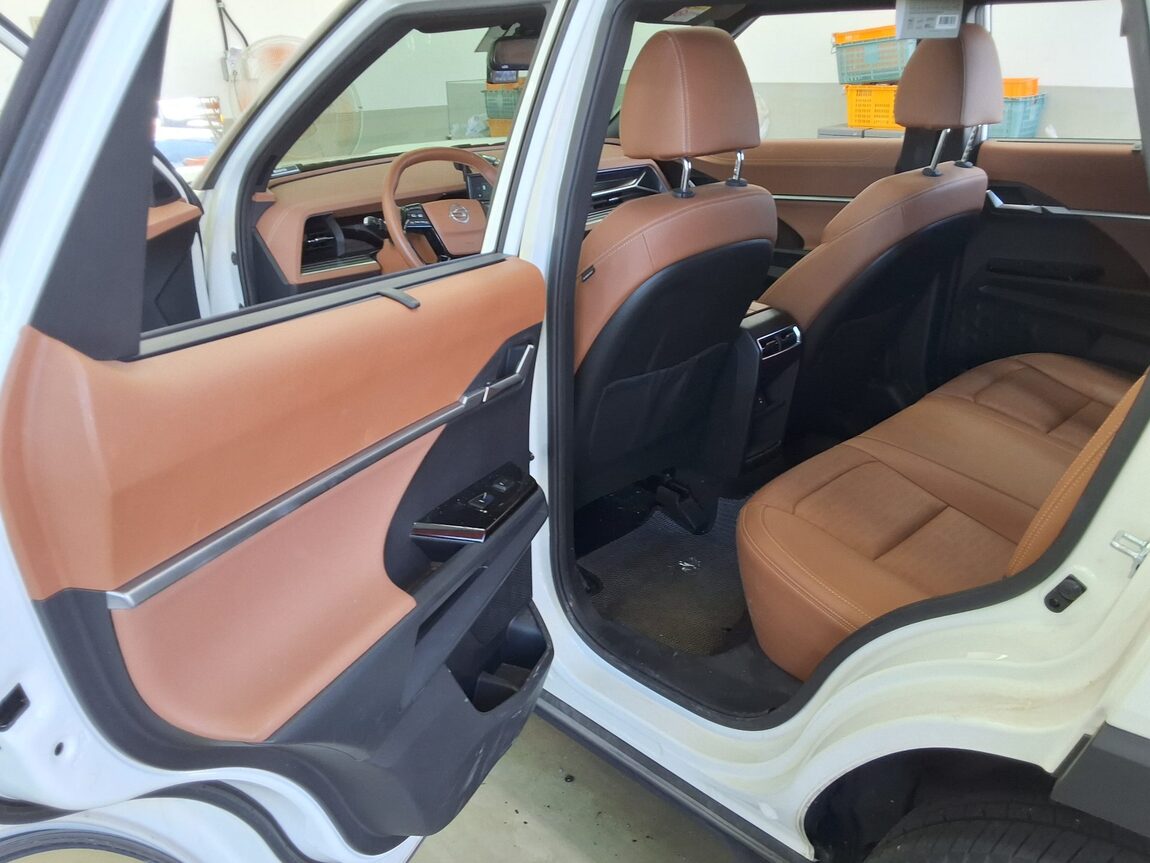 KG MOBILITY (SSANGYONG) TORRES 1.5 GDI-T 2WD T7 2023 - zdjęcie 12