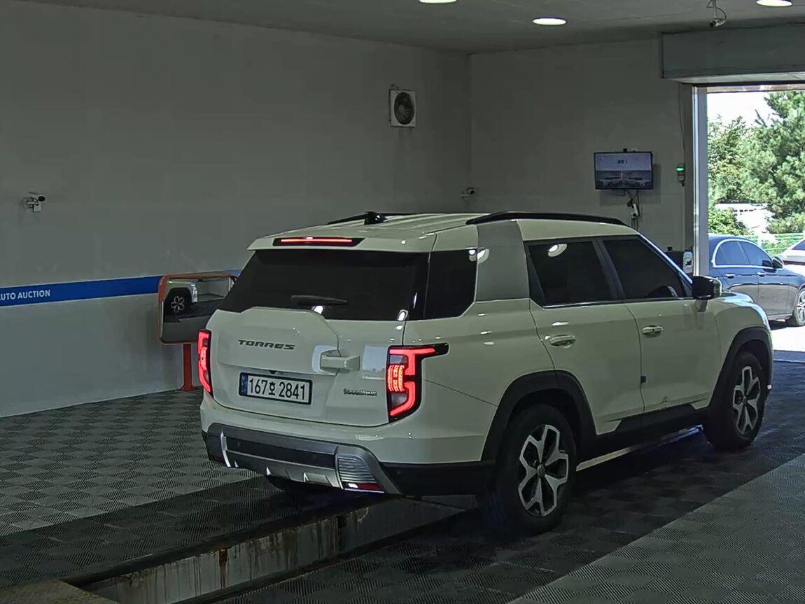 KG MOBILITY (SSANGYONG) TORRES 1.5 GDI-T 2WD T7 2023 - zdjęcie 5