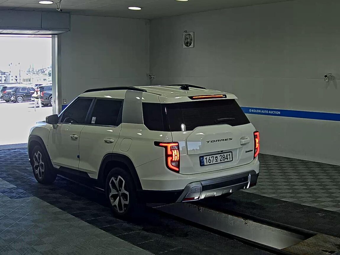 KG MOBILITY (SSANGYONG) TORRES 1.5 GDI-T 2WD T7 2023 - zdjęcie 6