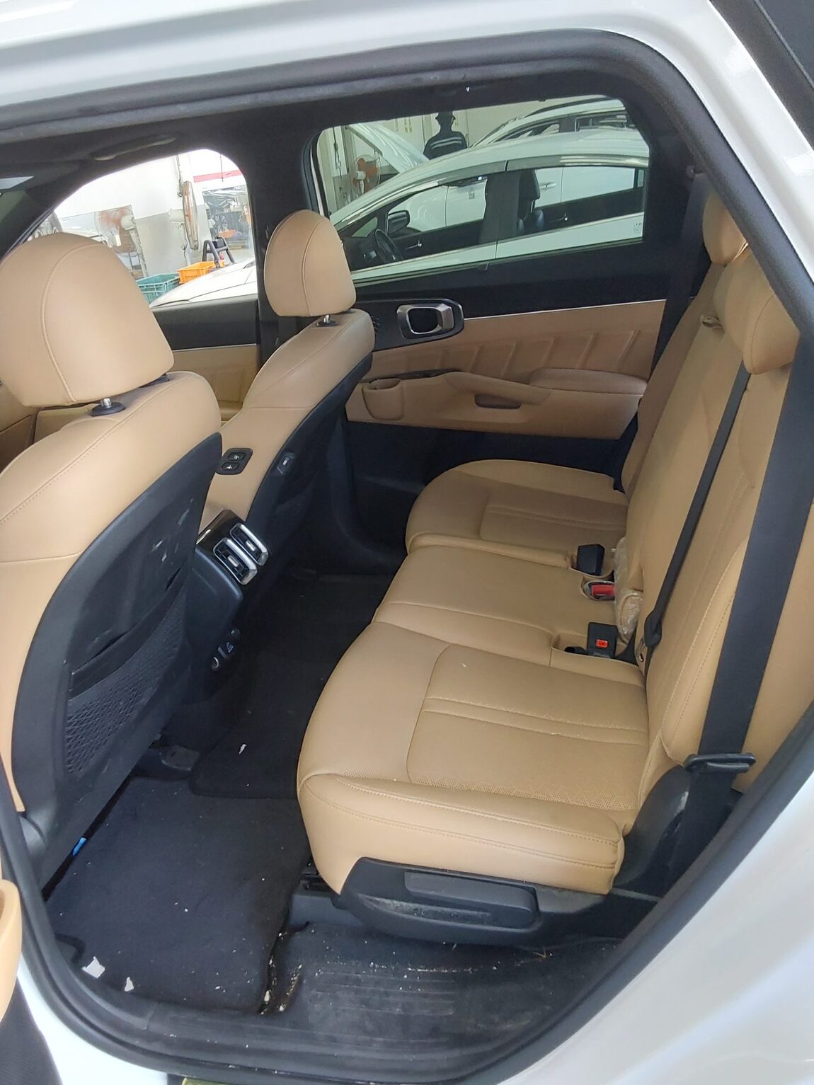 KIA NEW SORENTO HYBRID (MQ4) 1.6 HEV 2WD NOBLESSE 2023 - zdjęcie 12