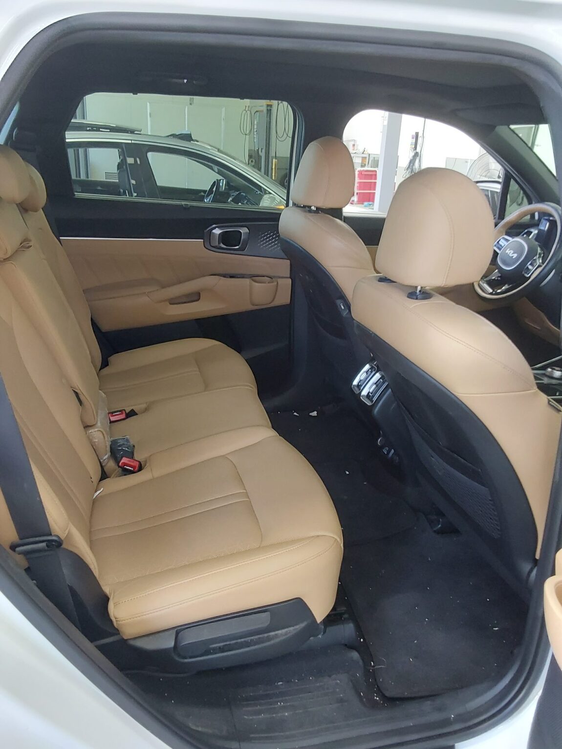 KIA NEW SORENTO HYBRID (MQ4) 1.6 HEV 2WD NOBLESSE 2023 - zdjęcie 13