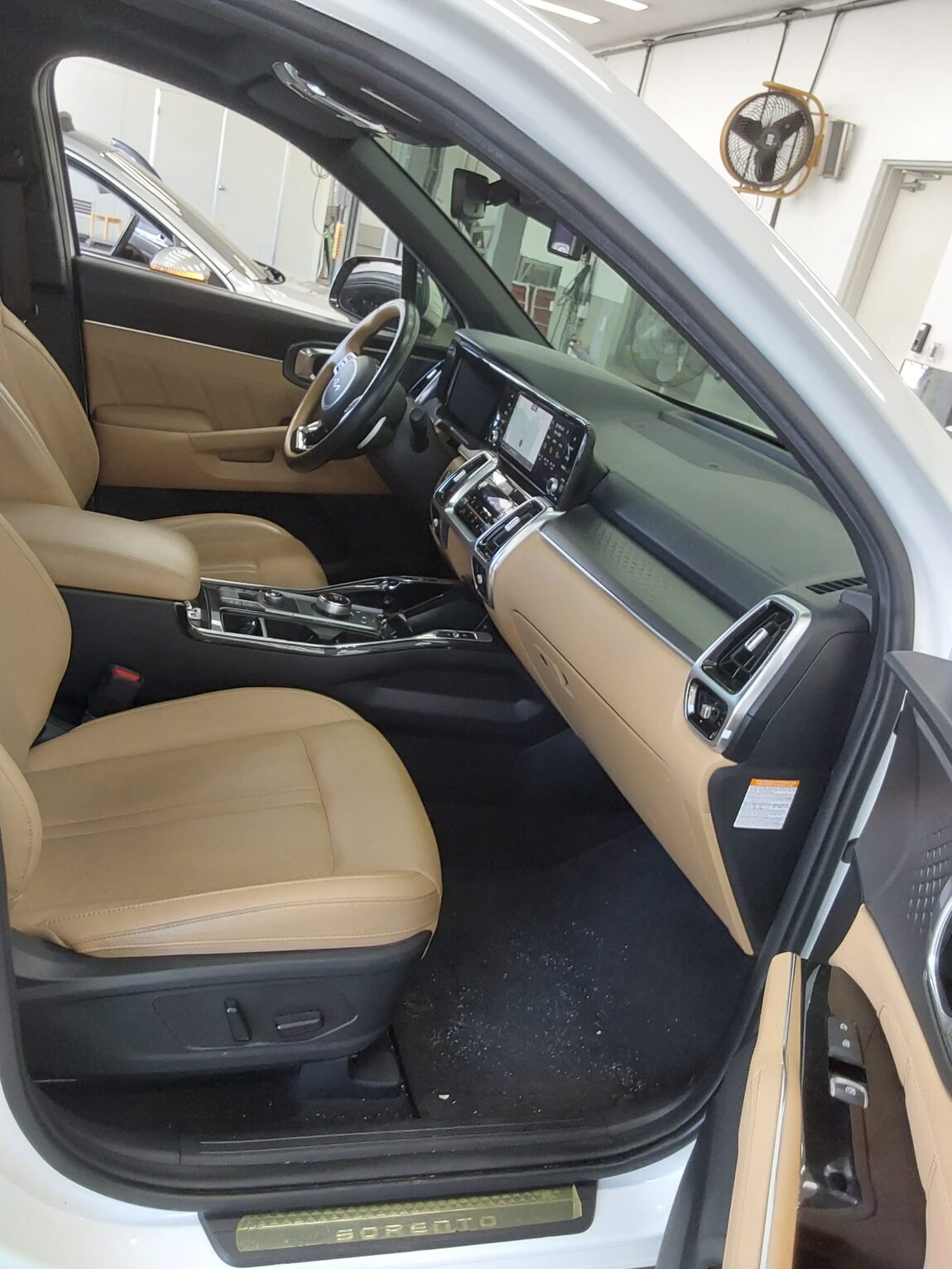 KIA NEW SORENTO HYBRID (MQ4) 1.6 HEV 2WD NOBLESSE 2023 - zdjęcie 14