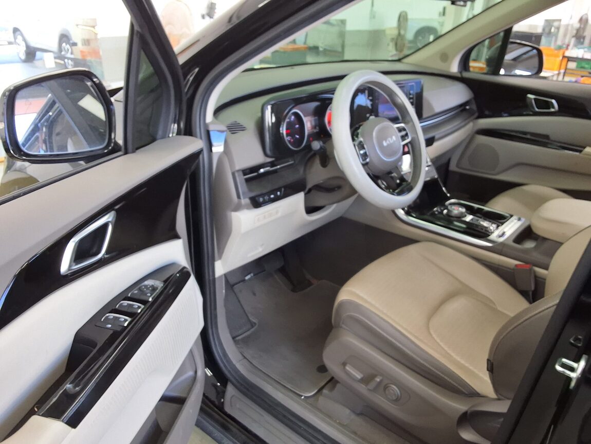 KIA NEW CARNIVAL (KA4) 9-SEATER DIESEL NOBLESSE 2022 - zdjęcie 11