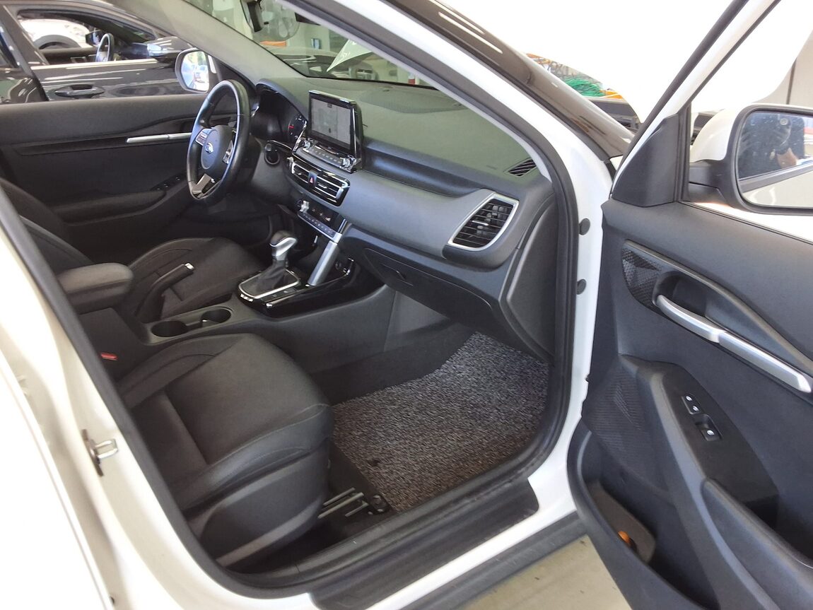 KIA SELTOS 1.6 DIESEL 2WD TRENDY 2021 - zdjęcie 15