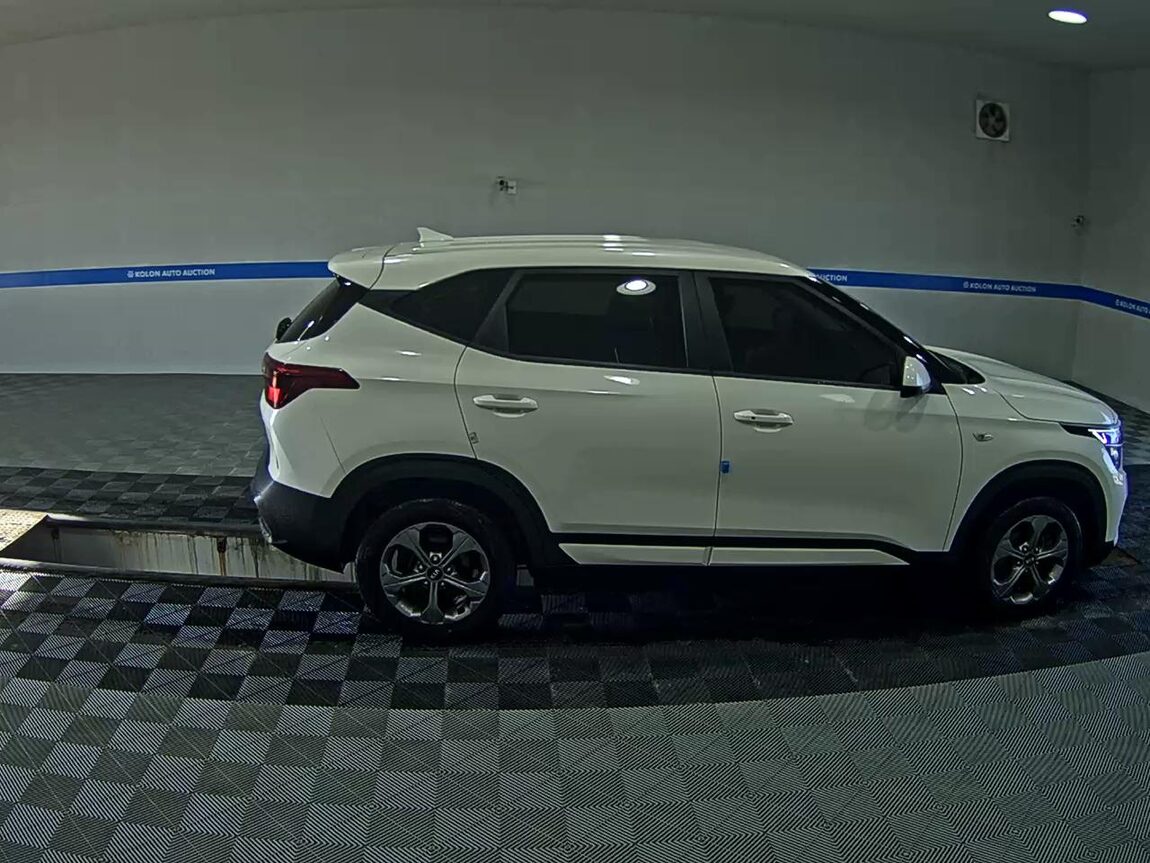KIA SELTOS 1.6 DIESEL 2WD TRENDY 2021 - zdjęcie 4