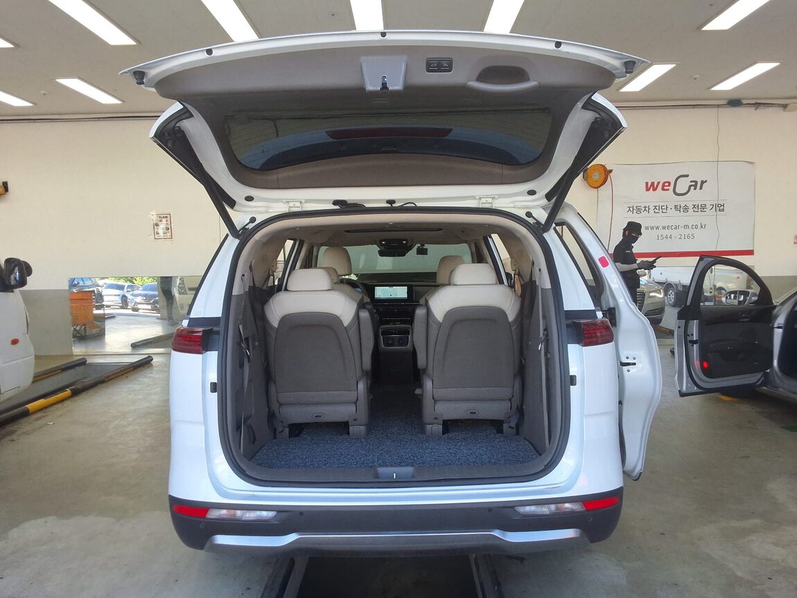 KIA NEW CARNIVAL (KA4) 9-SEATER DIESEL SIGNATURE 2022 - zdjęcie 16