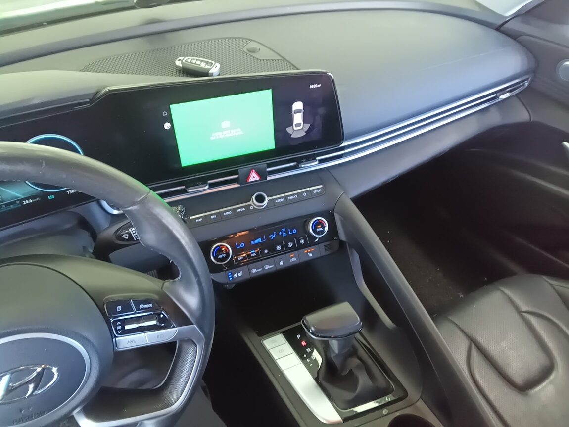 HYUNDAI AVANTE (CN7) 1.6 GASOLINE MODERN 2021 - zdjęcie 11