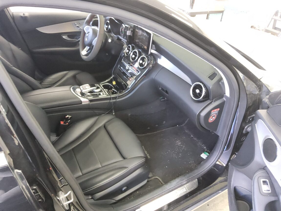 MERCEDES-BENZ C-CLASS (4TH GEN) C220 d AVANTGARDE 2018 - zdjęcie 14