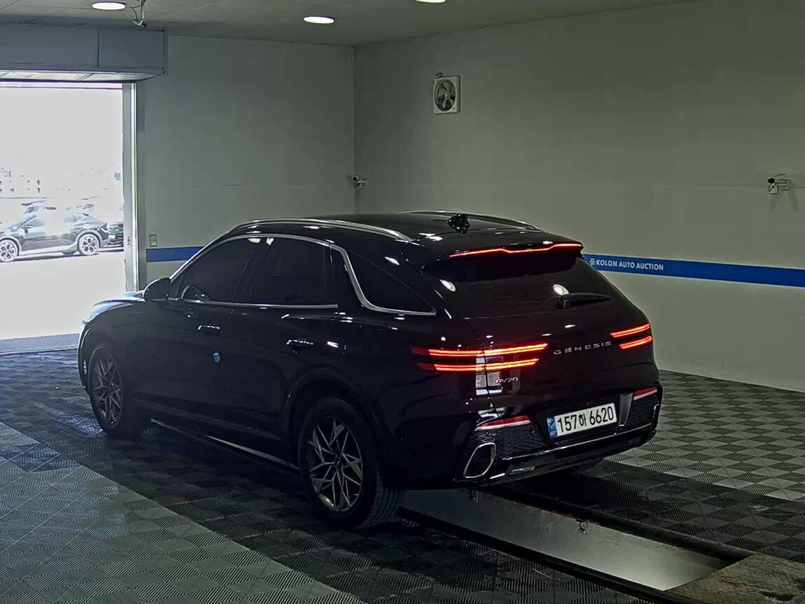 GENESIS GV70 2.5T 2WD BASE MODEL 2021 - zdjęcie 6