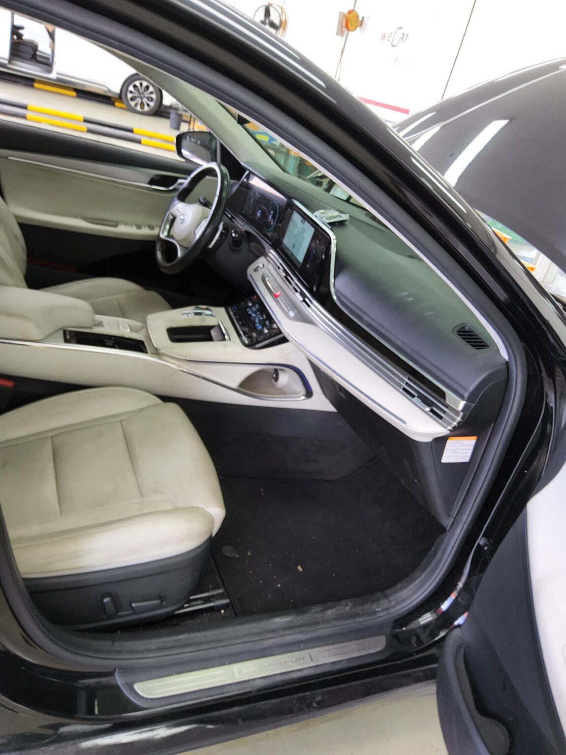 HYUNDAI THE NEW GRANDEUR IG HYBRID 2.4 HEV LE BLANC 2023 - zdjęcie 14