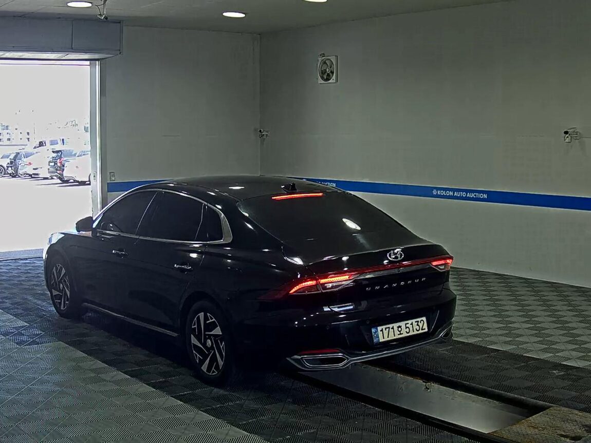 HYUNDAI THE NEW GRANDEUR IG HYBRID 2.4 HEV LE BLANC 2023 - zdjęcie 6