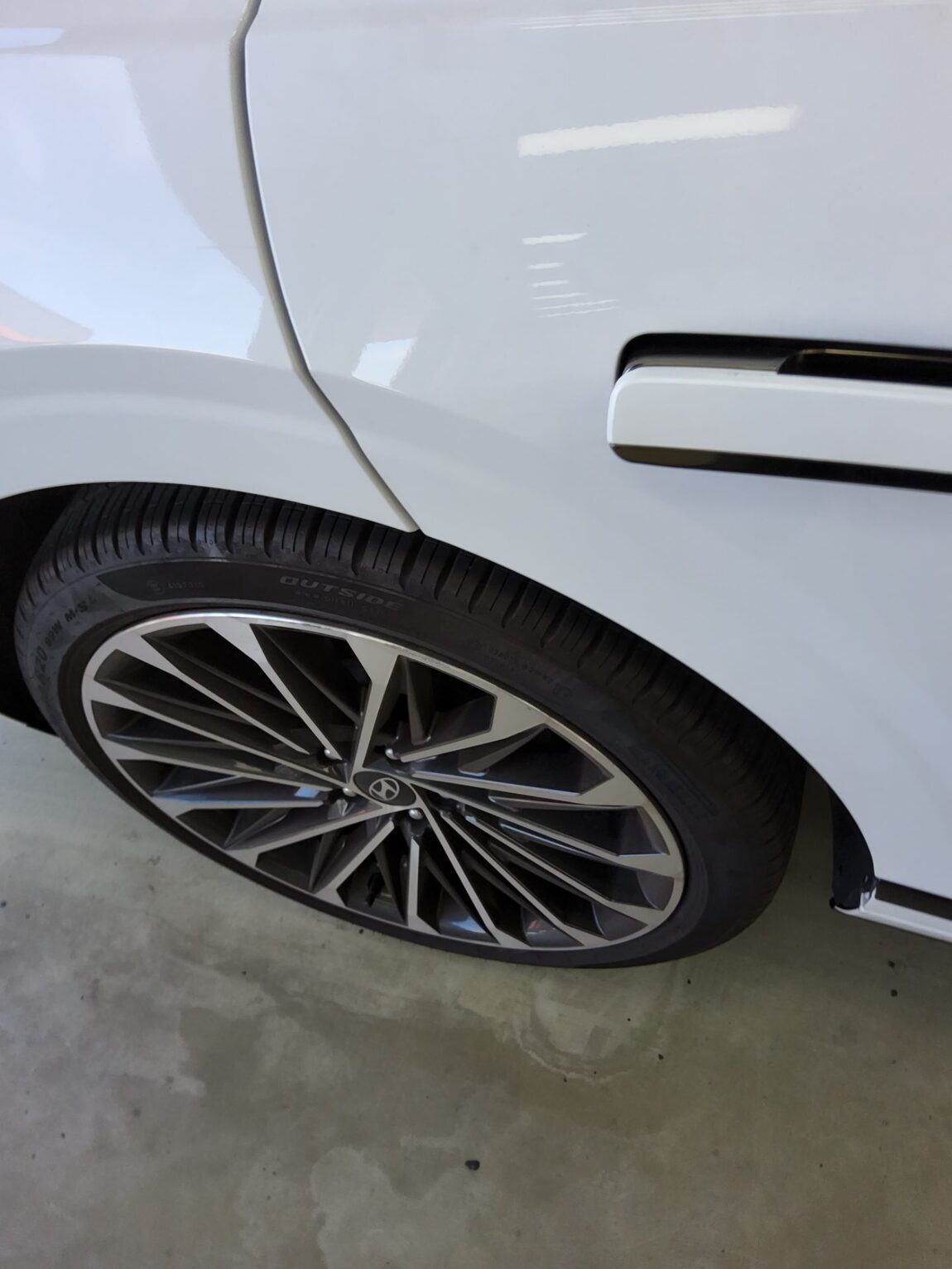 HYUNDAI THE ALL NEW GRANDEUR GASOLINE 2.5 CALLIGRAPHY 2024 - zdjęcie 23