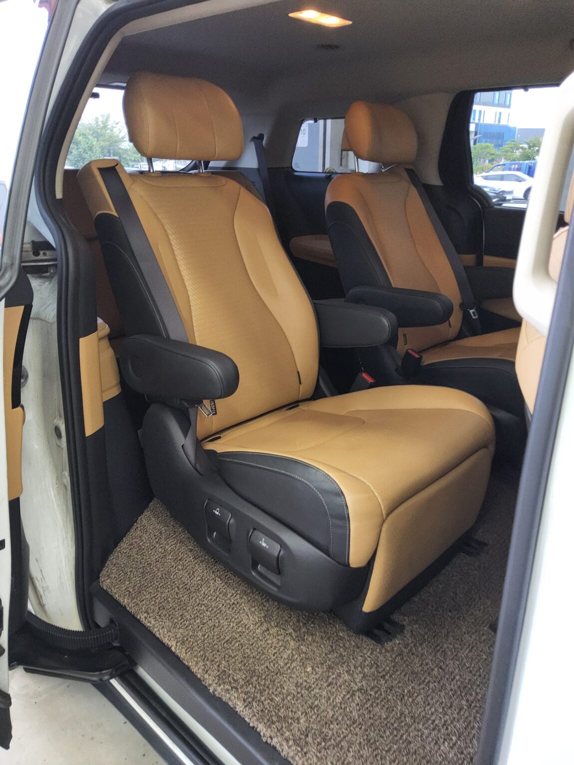 KIA NEW CARNIVAL (KA4) 7-SEATER DIESEL NOBLESSE 2023 - zdjęcie 13