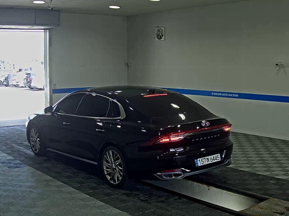 HYUNDAI THE NEW GRANDEUR IG GASOLINE 2.5 CALLIGRAPHY 2021 - zdjęcie 6