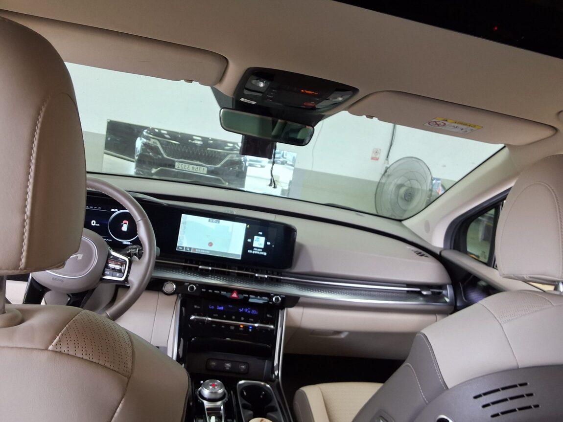 KIA NEW CARNIVAL (KA4) HI-LIMOUSINE 9-SEATER DIESEL SIGNATURE 2023 - zdjęcie 11