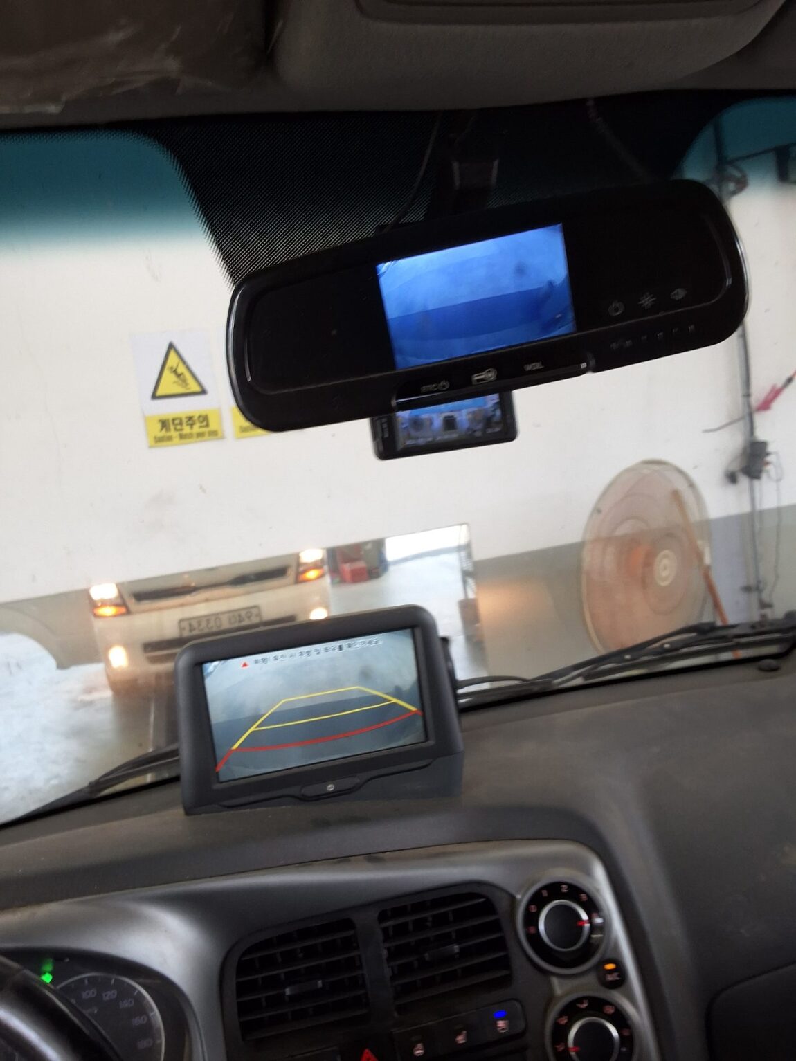 KIA THE NEW BONGO III CARGO WING BODY MANUAL 2020 - zdjęcie 20
