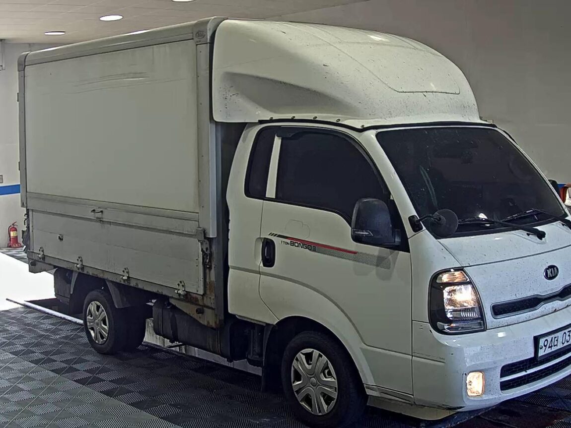 KIA THE NEW BONGO III CARGO WING BODY MANUAL 2020 - zdjęcie 3