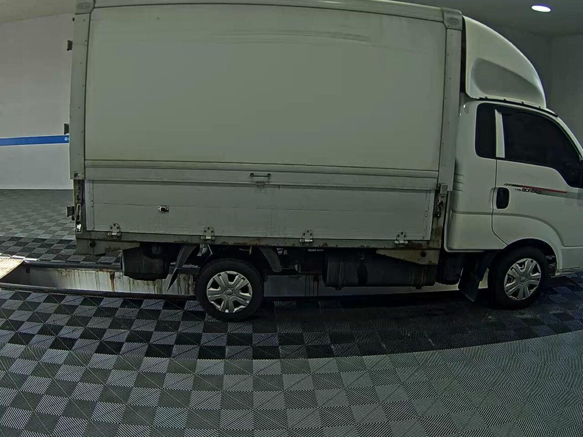 KIA THE NEW BONGO III CARGO WING BODY MANUAL 2020 - zdjęcie 4