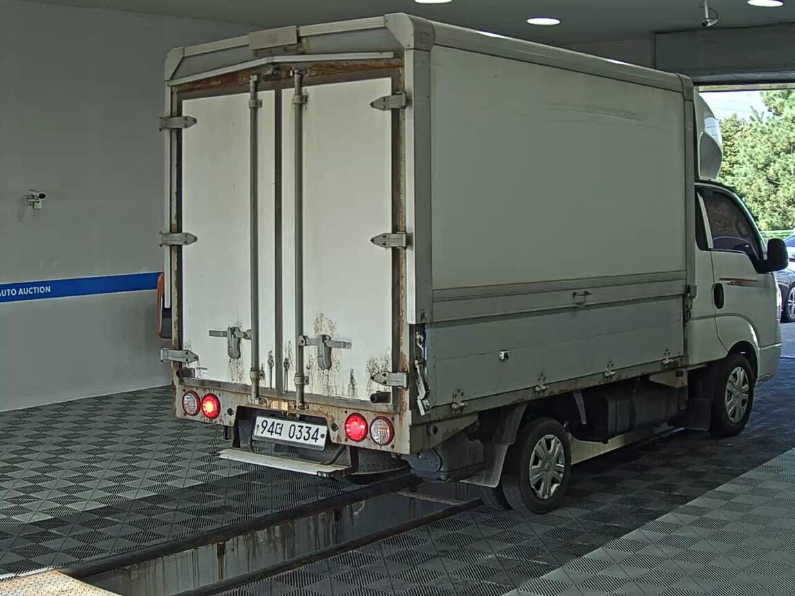 KIA THE NEW BONGO III CARGO WING BODY MANUAL 2020 - zdjęcie 5