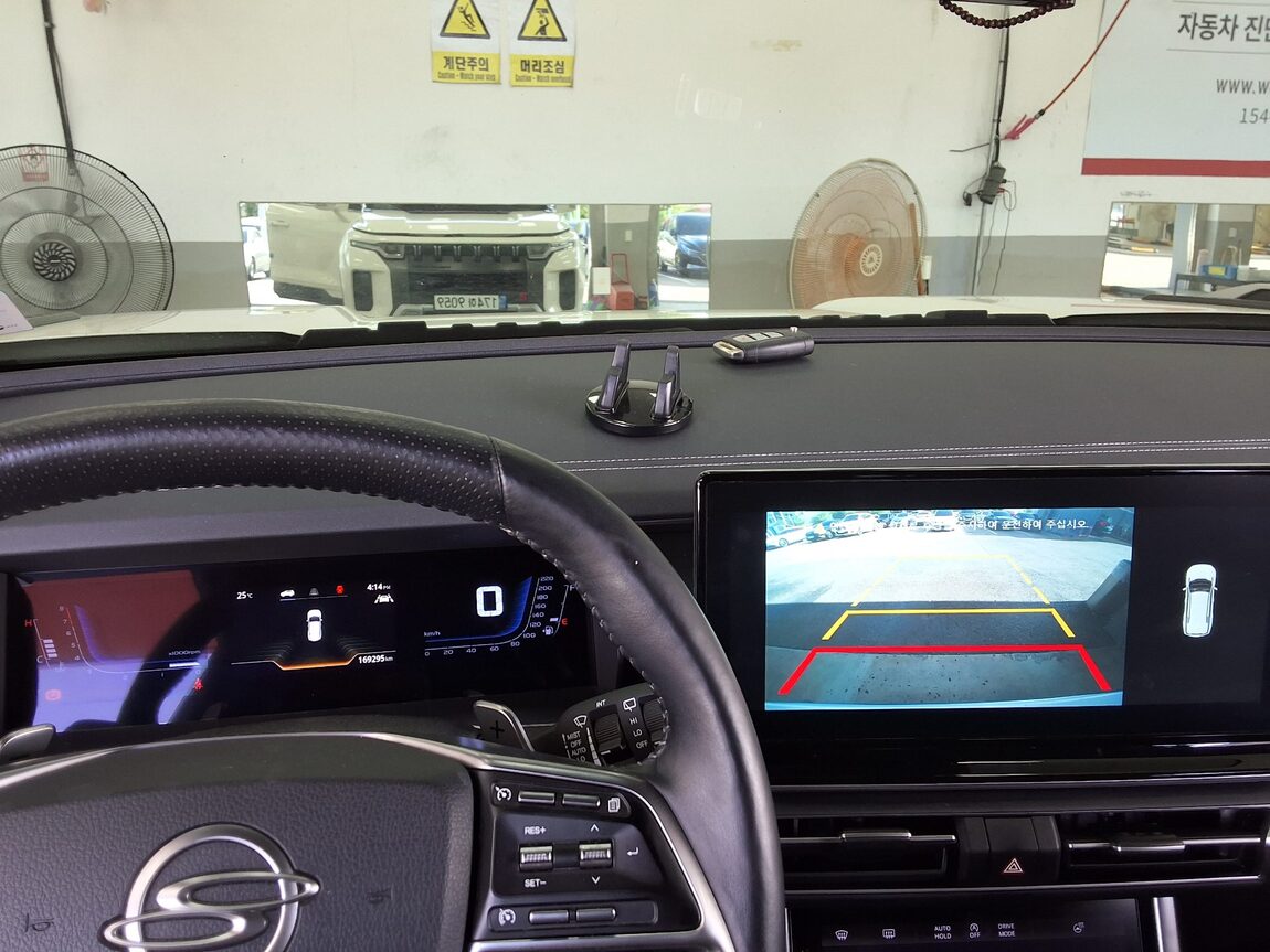 KG MOBILITY (SSANGYONG) TORRES 1.5 GDI-T 2WD T5 2023 - zdjęcie 19