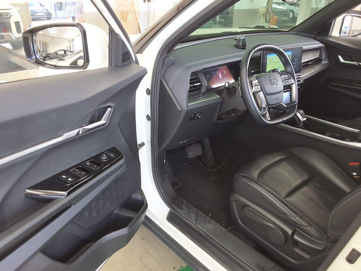 KG MOBILITY (SSANGYONG) TORRES 1.5 GDI-T 2WD T5 2023 - zdjęcie 11