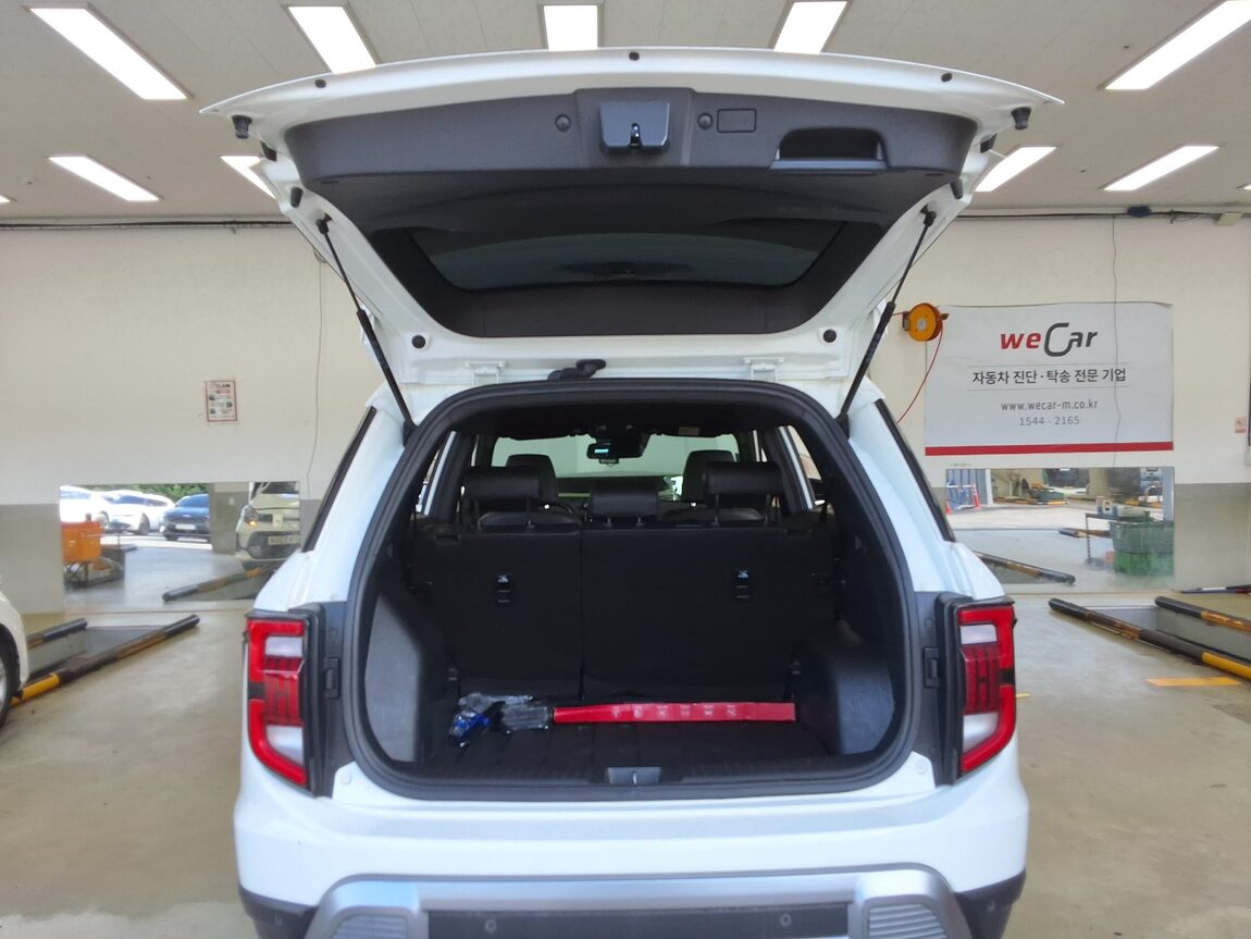 KG MOBILITY (SSANGYONG) TORRES 1.5 GDI-T 2WD T5 2023 - zdjęcie 16