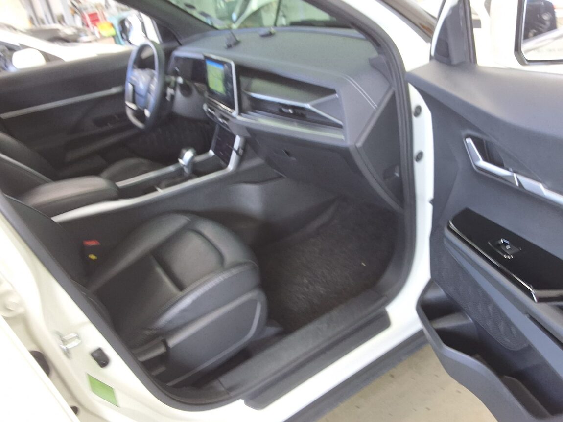 KG MOBILITY (SSANGYONG) TORRES 1.5 GDI-T 2WD T5 2023 - zdjęcie 15