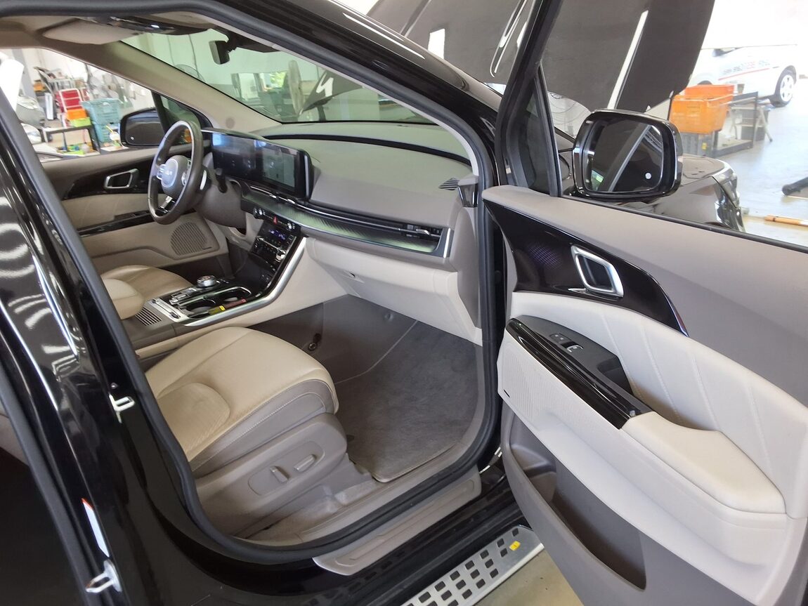 KIA NEW CARNIVAL (KA4) HI-LIMOUSINE 7-SEATER GASOLINE SIGNATURE 2023 - zdjęcie 15