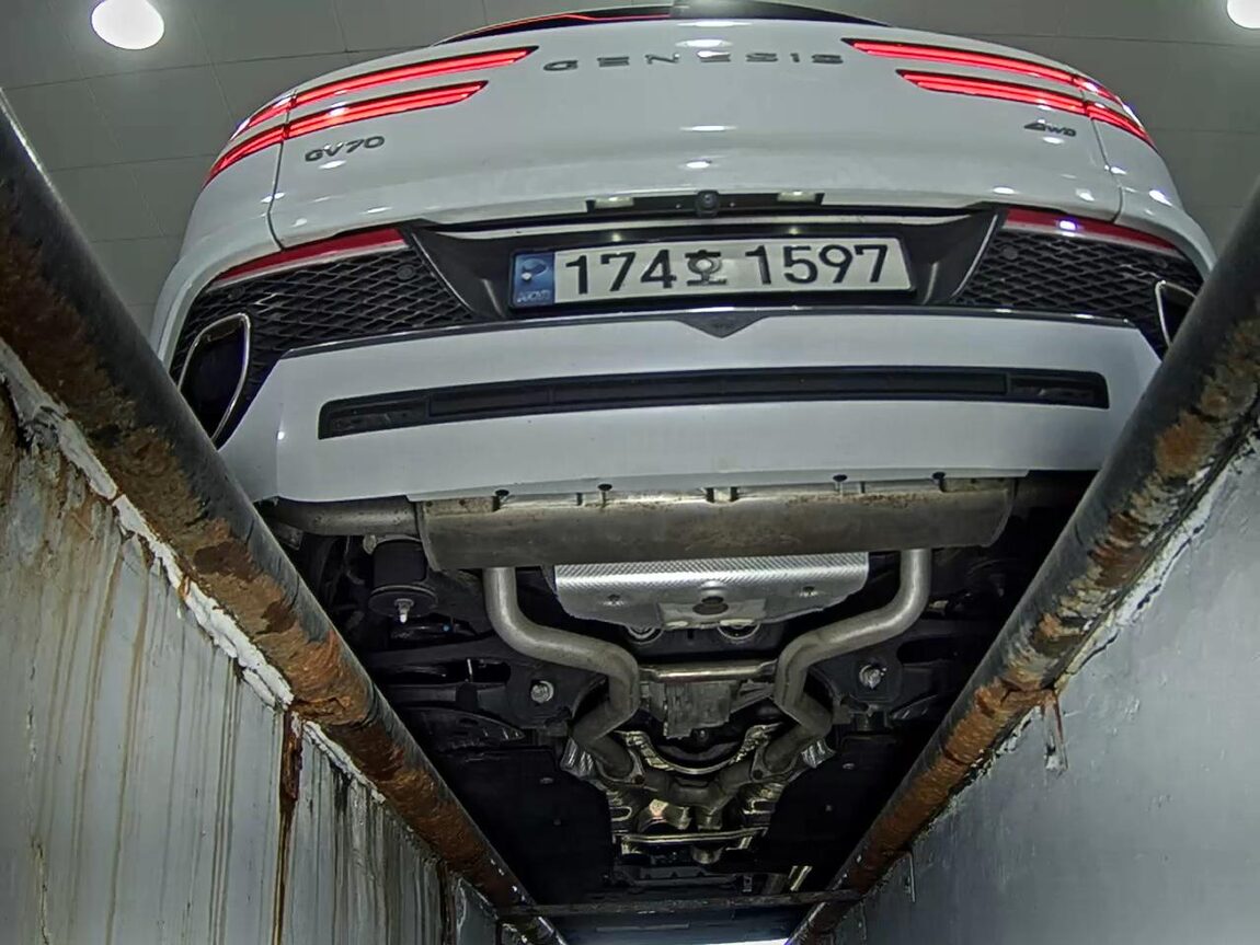 GENESIS GV70 2.5T AWD BASE MODEL 2023 - zdjęcie 8