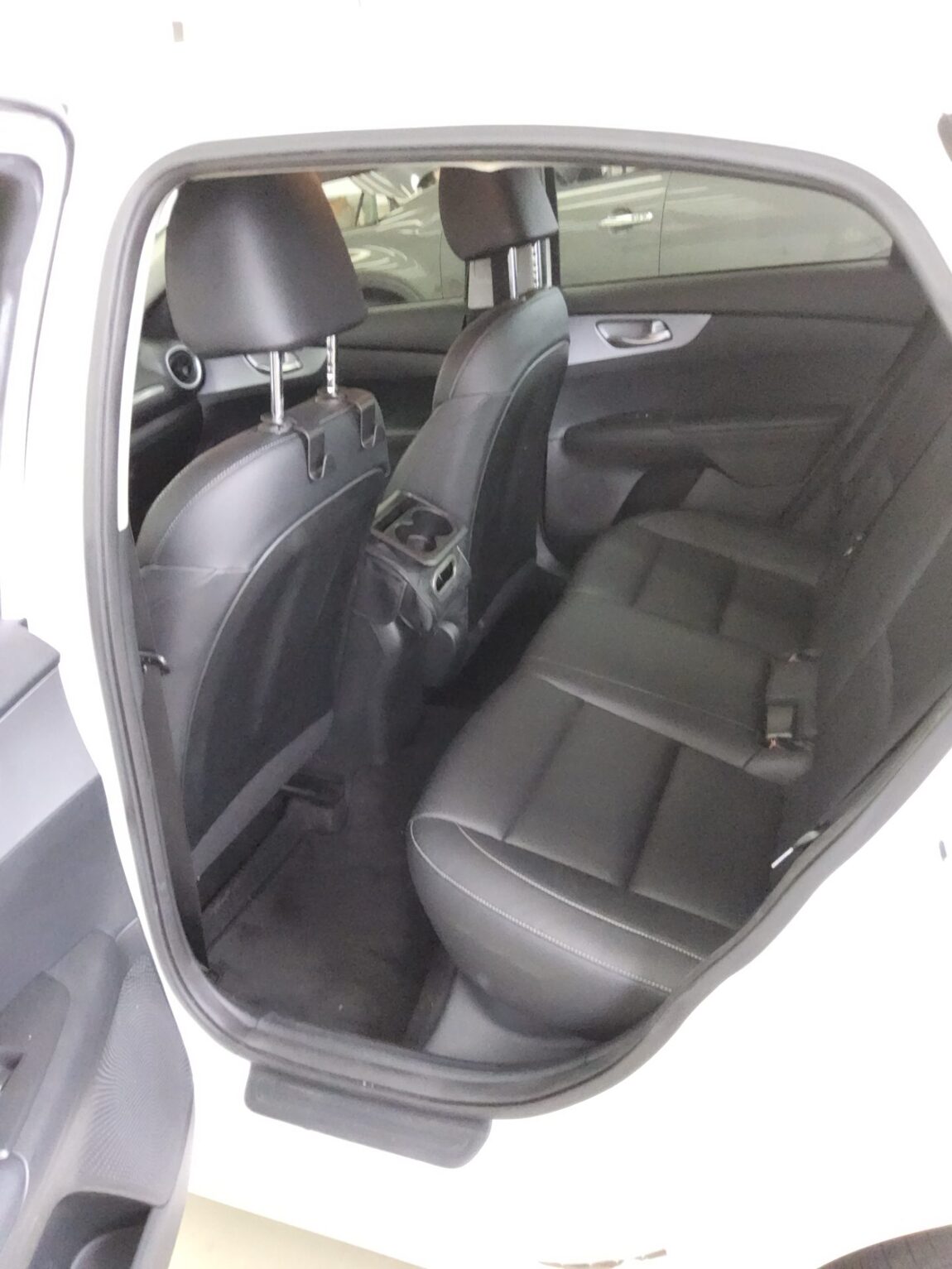 KIA THE NEW K3 1.6 GASOLINE TRENDY 2022 - zdjęcie 12