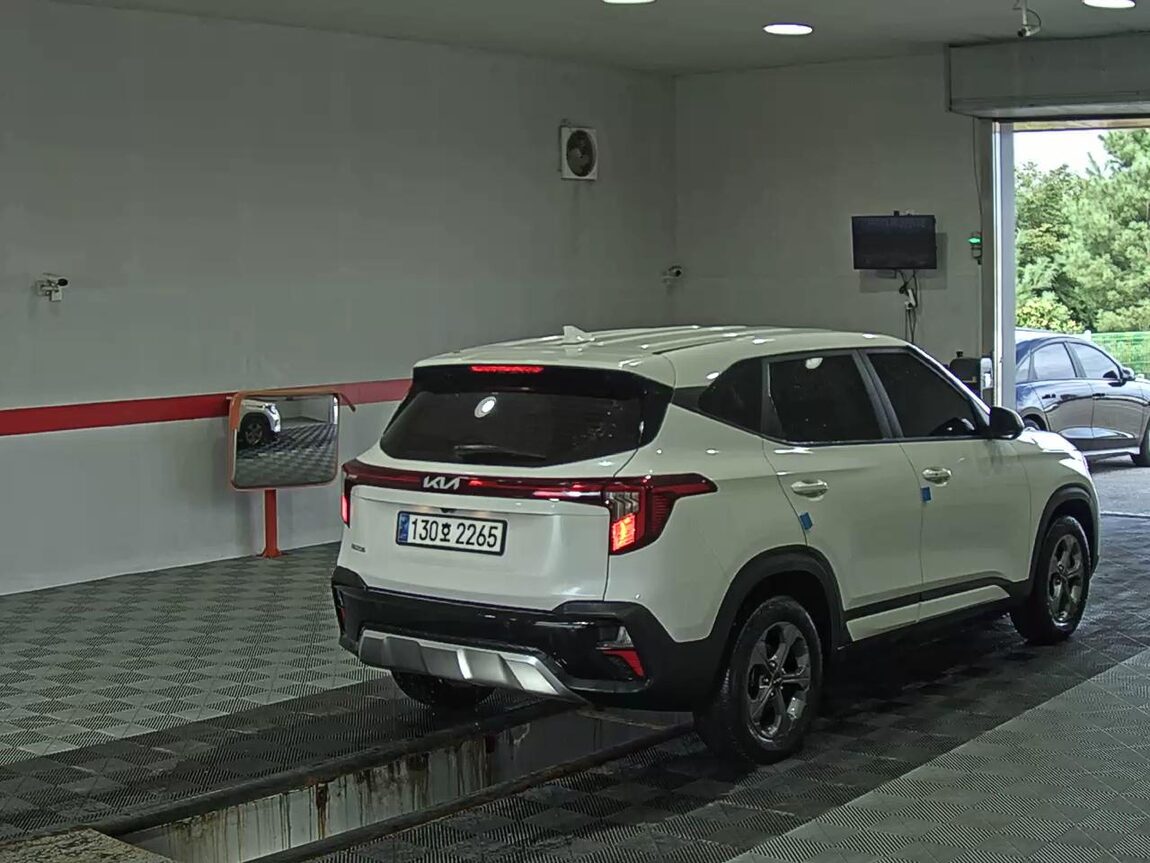 KIA THE NEW SELTOS 2.0 GASOLINE 2WD PRESTIGE 2024 - zdjęcie 5