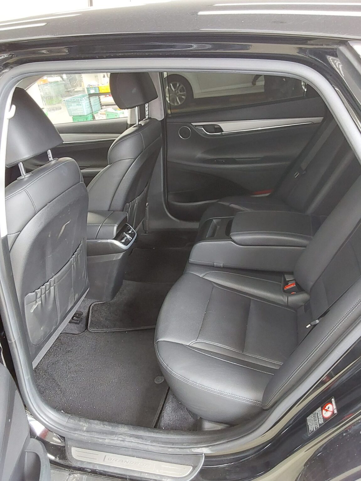 HYUNDAI THE NEW GRANDEUR IG HYBRID 2.4 HEV LE BLANC 2023 - zdjęcie 12