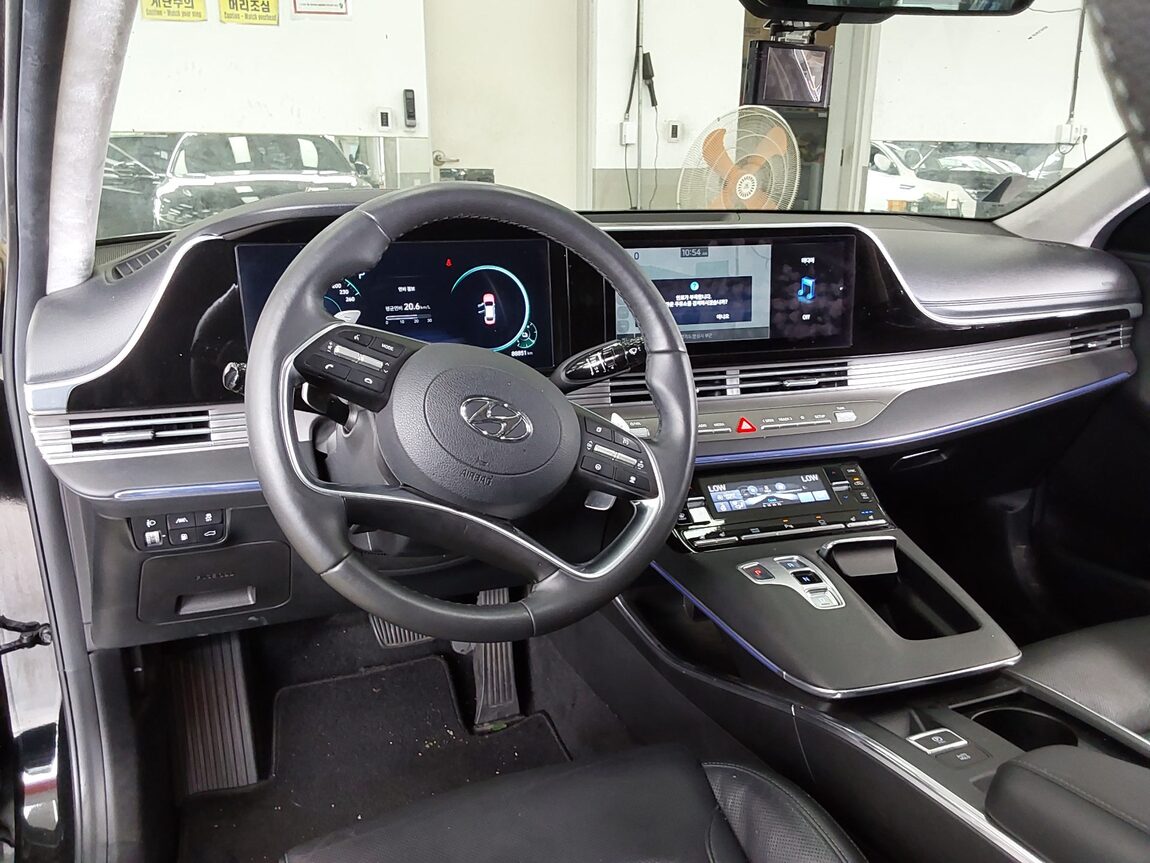 HYUNDAI THE NEW GRANDEUR IG HYBRID 2.4 HEV LE BLANC 2023 - zdjęcie 11