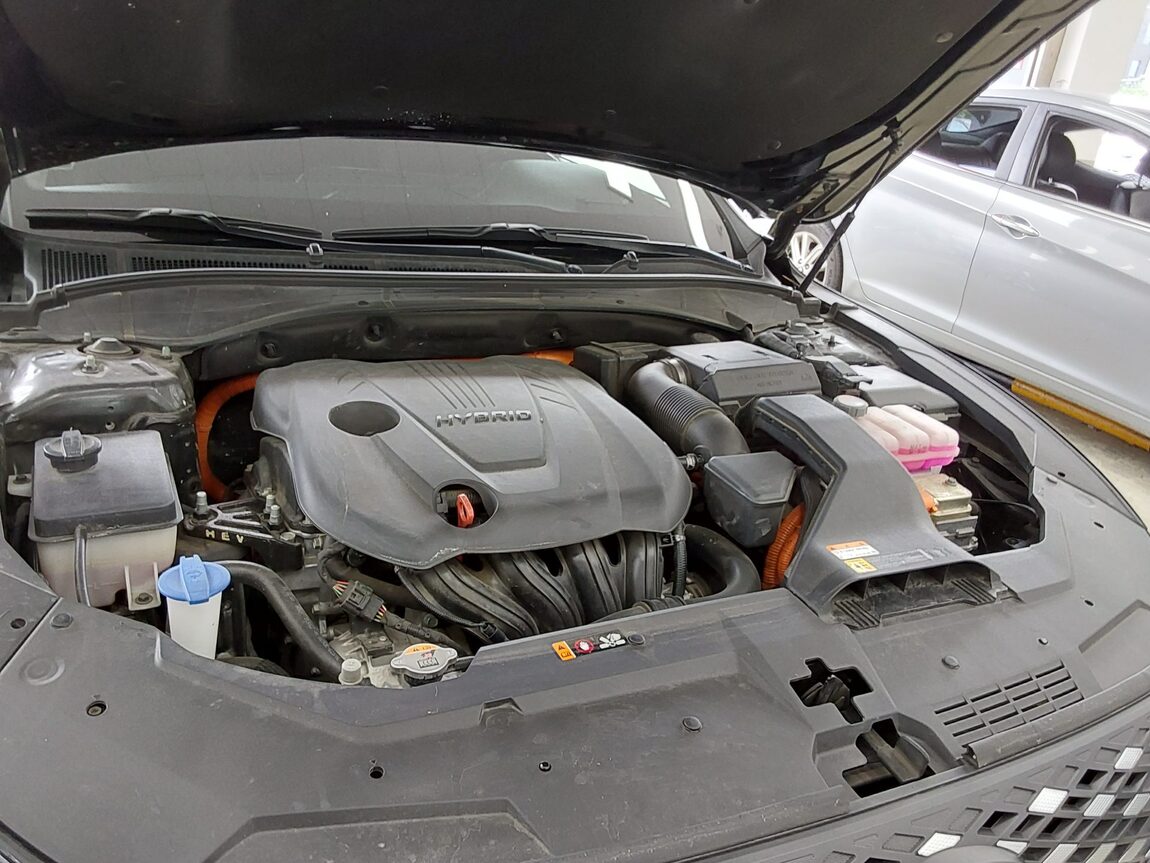 HYUNDAI THE NEW GRANDEUR IG HYBRID 2.4 HEV LE BLANC 2023 - zdjęcie 18
