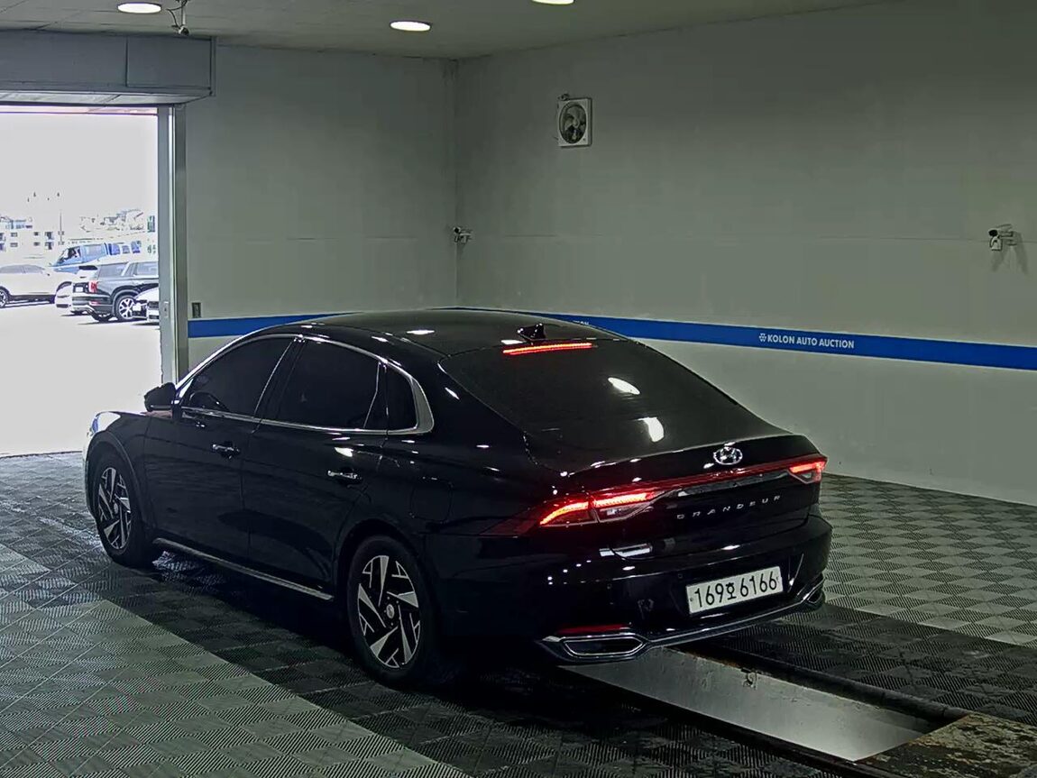 HYUNDAI THE NEW GRANDEUR IG HYBRID 2.4 HEV LE BLANC 2023 - zdjęcie 6