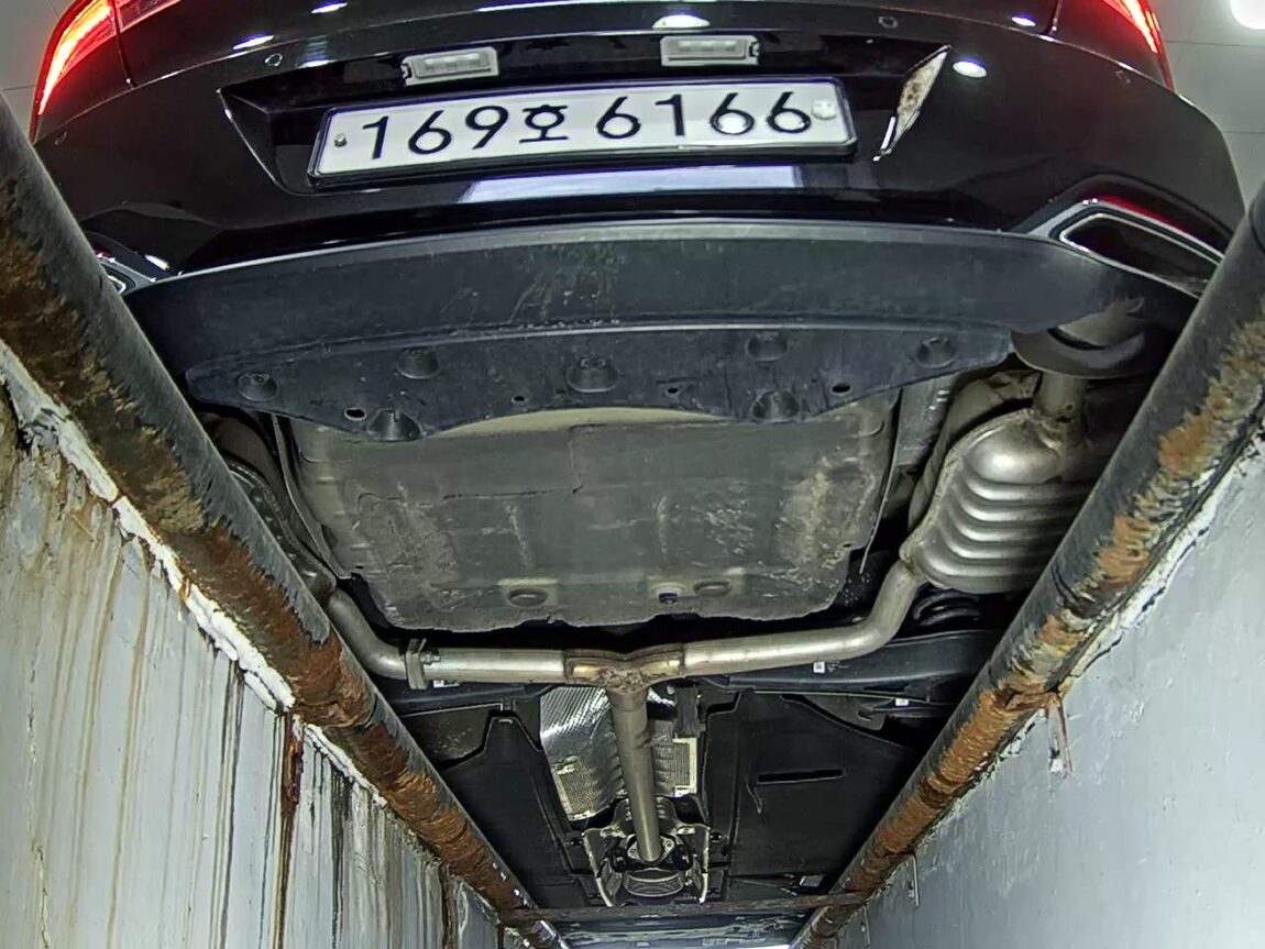 HYUNDAI THE NEW GRANDEUR IG HYBRID 2.4 HEV LE BLANC 2023 - zdjęcie 8