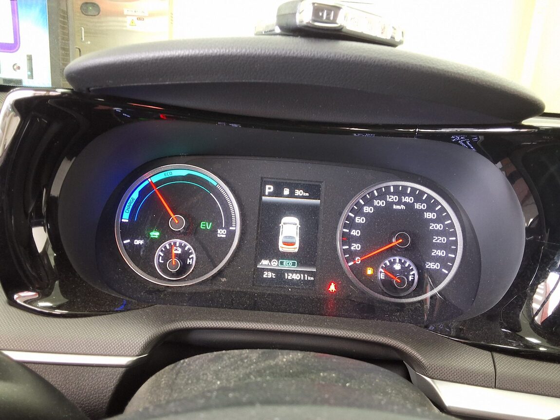 KIA NEW K5 HYBRID (DL3) 2.0 HEV PRESTIGE 2023 - zdjęcie 10