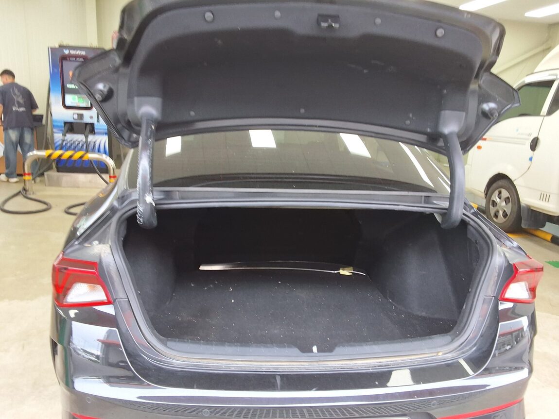 KIA NEW K5 HYBRID (DL3) 2.0 HEV PRESTIGE 2023 - zdjęcie 16