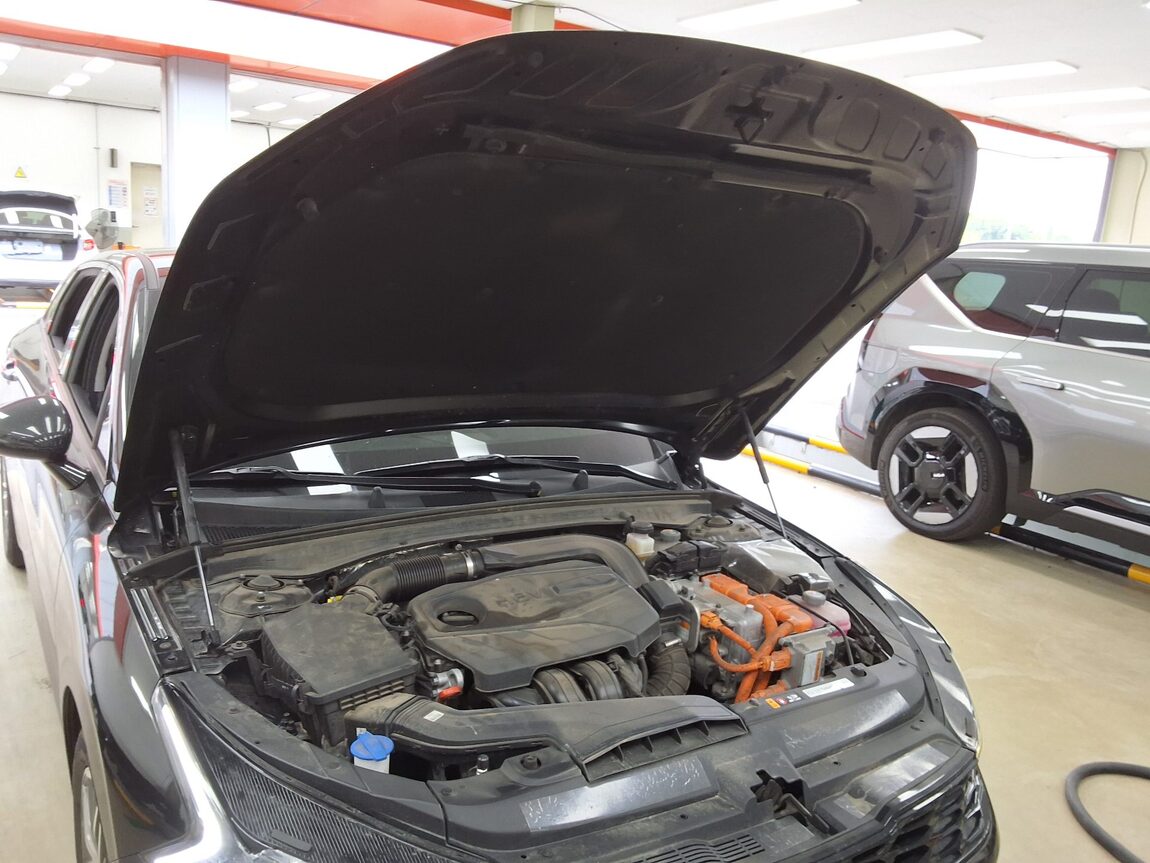 KIA NEW K5 HYBRID (DL3) 2.0 HEV PRESTIGE 2023 - zdjęcie 18