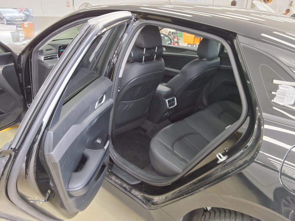 KIA NEW K5 HYBRID PRESTIGE 2023 - zdjęcie 12