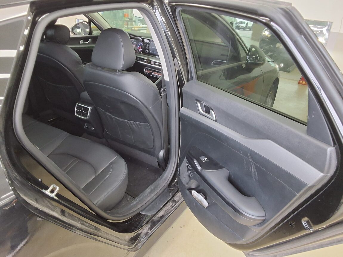 KIA NEW K5 HYBRID PRESTIGE 2023 - zdjęcie 13