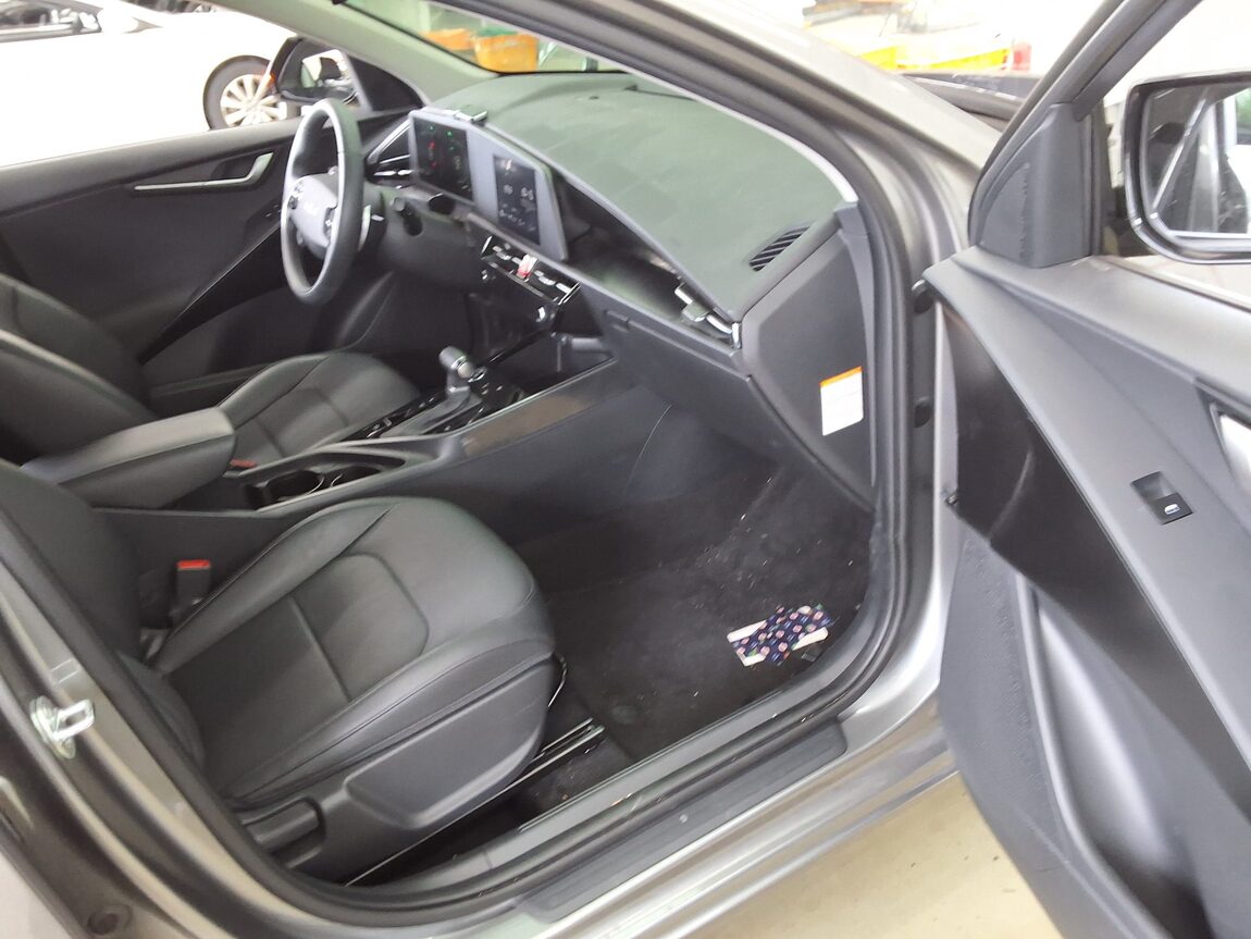 KIA THE ALL NEW NIRO 1.6 HEV TRENDY 2025 - zdjęcie 15