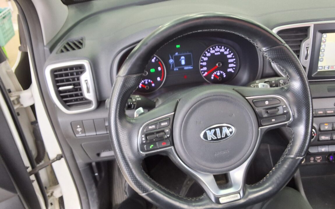 KIA NEW SPORTAGE 1.7 2WD TRENDY 2016 - zdjęcie 17