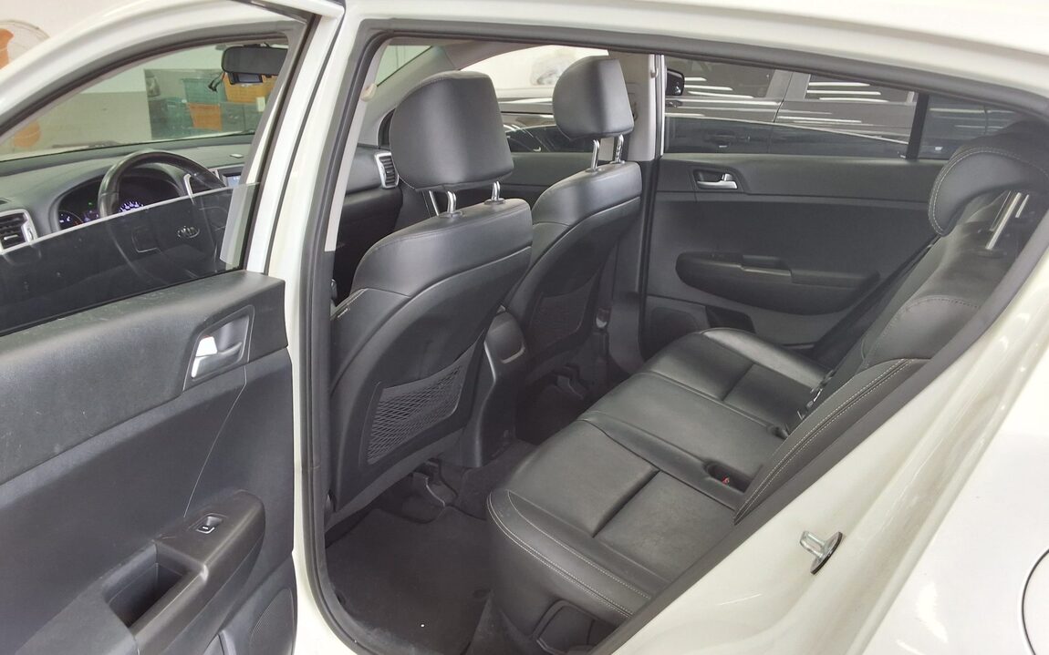 KIA NEW SPORTAGE 1.7 2WD TRENDY 2016 - zdjęcie 12