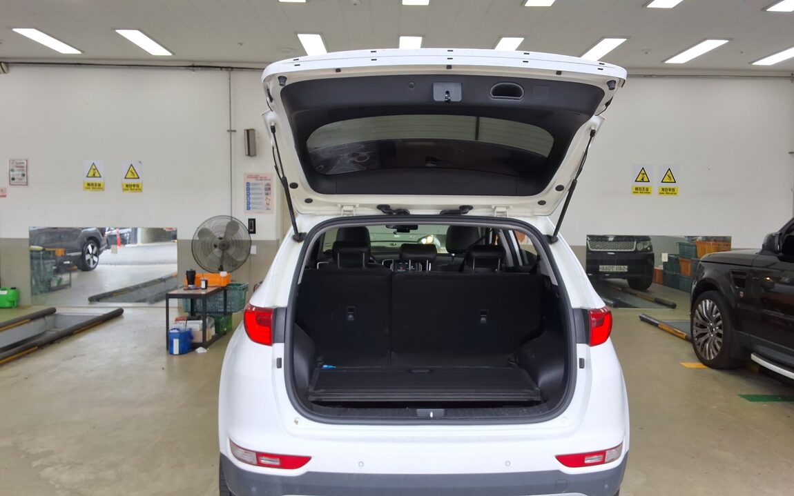 KIA NEW SPORTAGE 1.7 2WD TRENDY 2016 - zdjęcie 15