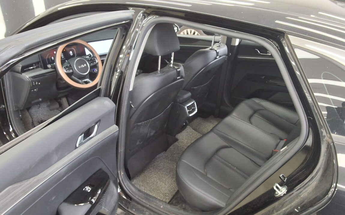 KIA THE NEW K5 HYBRID (DL3) 2.0 HEV NOBLESSE 2024 - zdjęcie 12