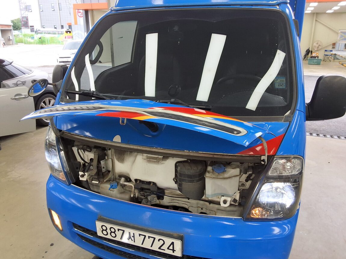 KIA BONGO III CARGO CRDi KING CAB EXTRA LONG WHEELBASE 2019 - zdjęcie 18