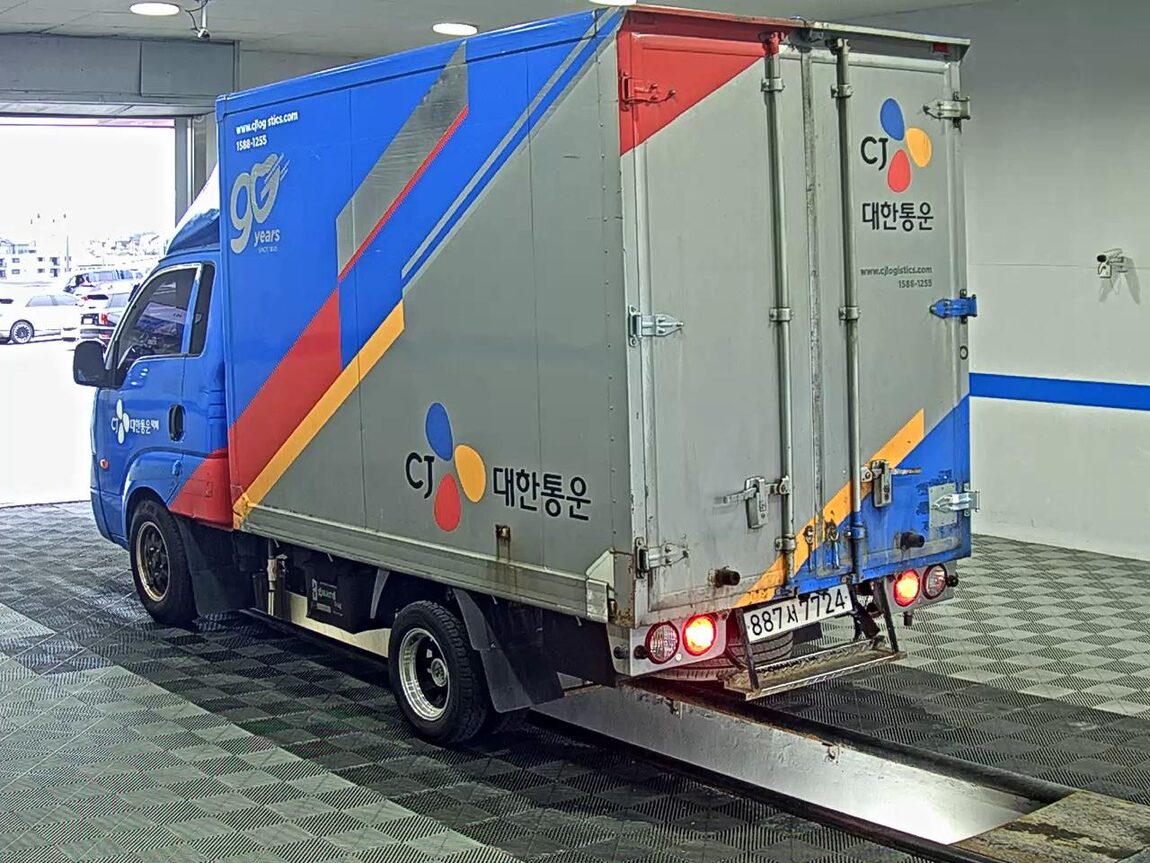 KIA BONGO III CARGO CRDi KING CAB EXTRA LONG WHEELBASE 2019 - zdjęcie 6