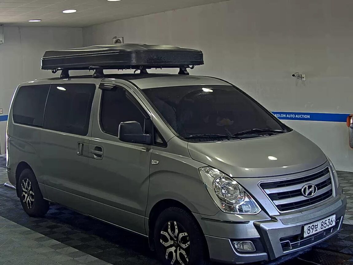 HYUNDAI GRAND STAREX 5-SEATER DIESEL VAN MODERN 2017 - zdjęcie 3